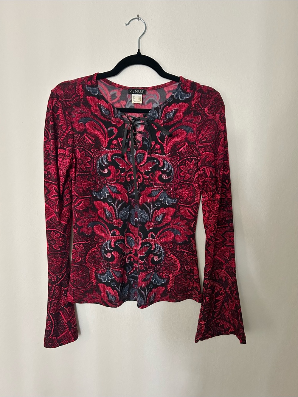 VENUS Red and Black Paisley Lace-Up Long Sleeve Top Romantic Small